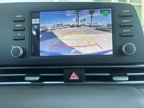 New 2026 Hyundai Elantra SE image 11