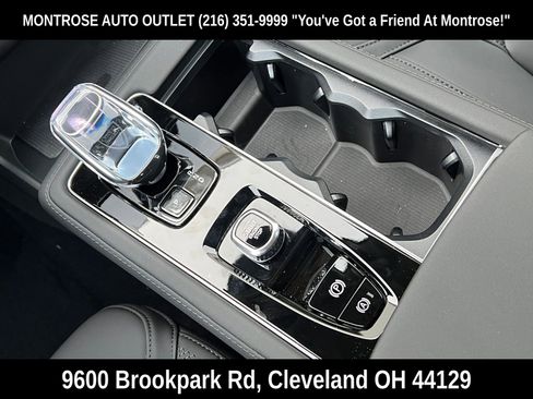 New 2026 Volvo XC90 B6 Plus w/ Protection Package Premier image 26