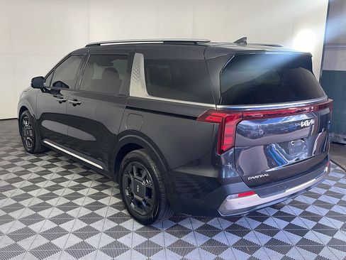 Used 2026 Kia Carnival SX FWD image 6