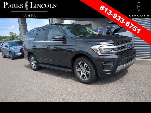 Used 2024 Ford Expedition XLT RWD image 1