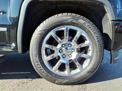 Used 2014 GMC Sierra 1500 Denali w/ Driver Alert Package image 9