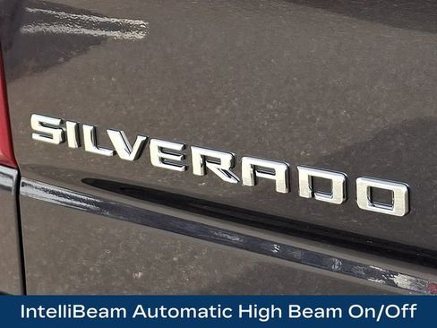 Used 2022 Chevrolet Silverado 1500 Custom image 32