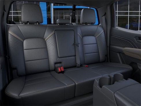 New 2026 GMC Canyon Denali w/ LPO, Denali Black Edition image 17