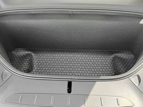 Used 2022 Tesla Model X image 14