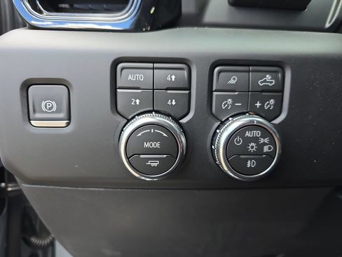 New 2026 GMC Sierra 1500 AT4 w/ AT4 Premium Package AWD/4WD image 26