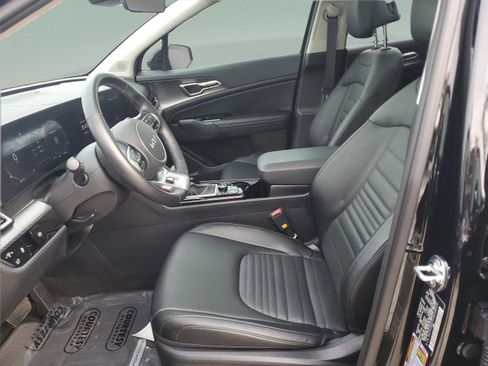 Certified 2025 Kia Sportage SX image 16