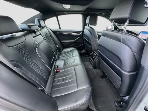 Used 2021 BMW 530e w/ Luxury Seating Package RWD image 19
