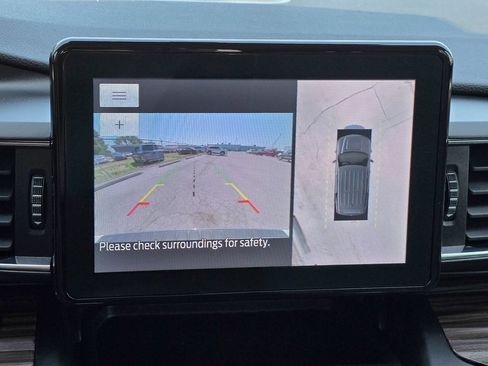 Used 2020 Ford Explorer Limited w/ Class III Trailer Tow Package AWD/4WD image 22