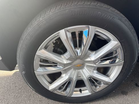 Used 2021 Chevrolet Tahoe High Country AWD/4WD image 13