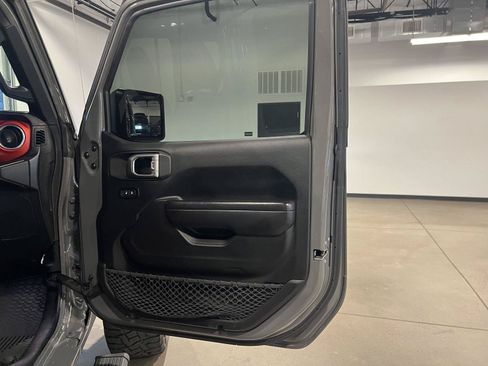 Used 2020 Jeep Wrangler Unlimited Rubicon AWD/4WD image 36