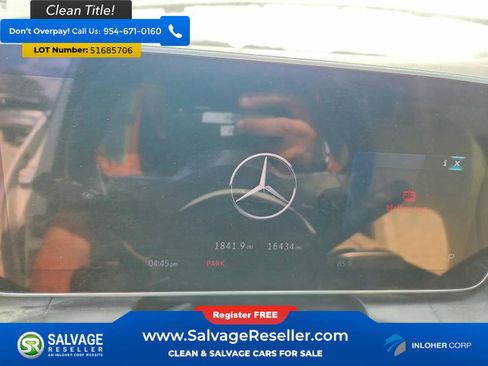 Used 2025 Mercedes-Benz GLC 300 image 12