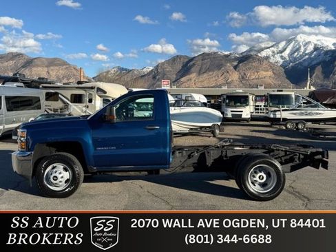 Used 2019 Chevrolet Silverado 3500 W/T w/ WT Convenience Package image 1