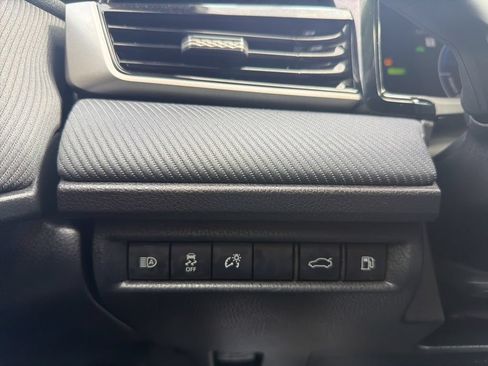 Used 2025 Toyota Camry SE FWD image 19