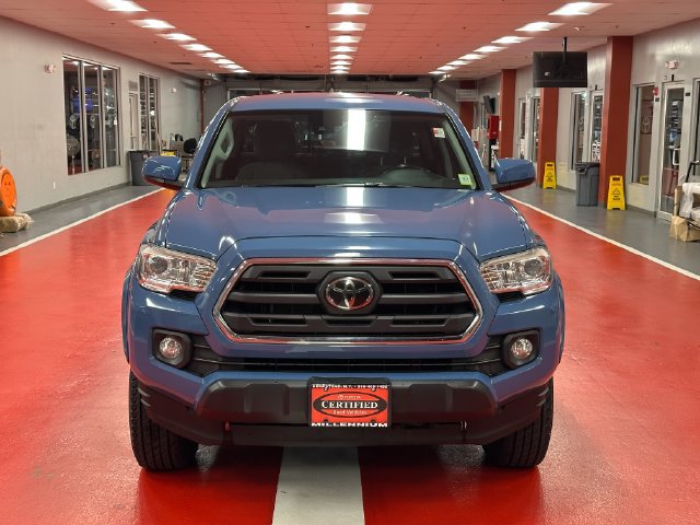 Certified 2019 Toyota Tacoma SR5 AWD/4WD image 8