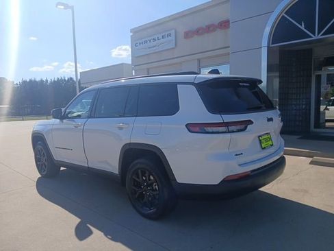 New 2026 Jeep Grand Cherokee L 4WD image 3