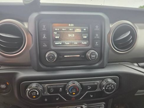 Used 2019 Jeep Wrangler Unlimited Sport S AWD/4WD image 7