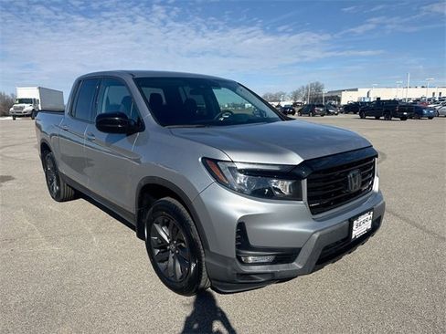 Used 2023 Honda Ridgeline Sport image 15