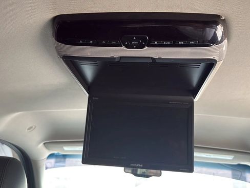 Used 2013 Chevrolet Tahoe LT w/ Suspension Package, Off-Road AWD/4WD image 30