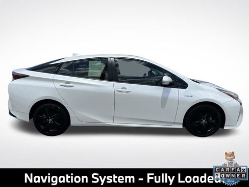 Used 2018 Toyota Prius Four Touring w/ Premium Convenience Package FWD image 9