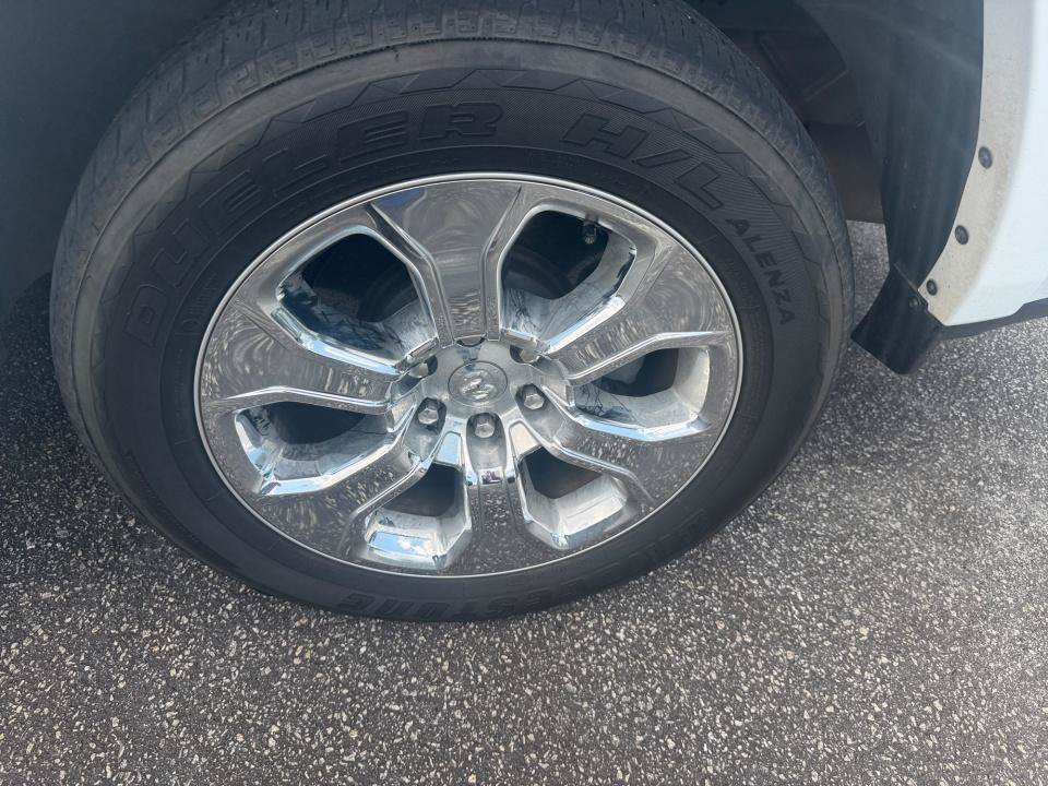 Used 2022 RAM 1500 Laramie AWD/4WD image 26
