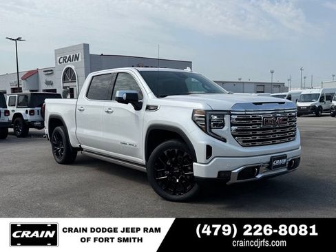 Used 2024 GMC Sierra 1500 Denali w/ Denali Reserve Package AWD/4WD image 1