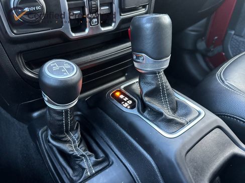 Certified 2021 Jeep Wrangler Unlimited Sahara w/ Cold Weather Group image 23