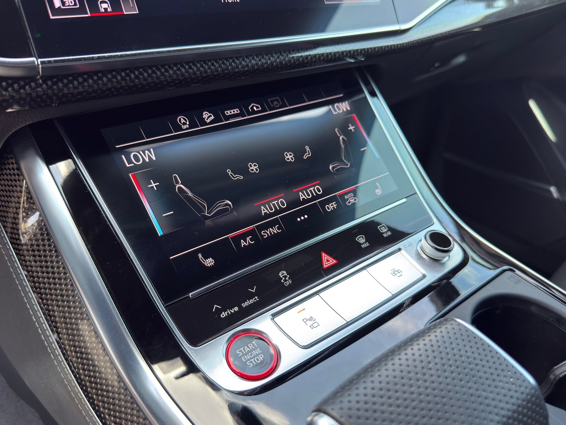Certified 2024 Audi SQ7 Premium Plus w/ Carbon Package AWD/4WD image 22