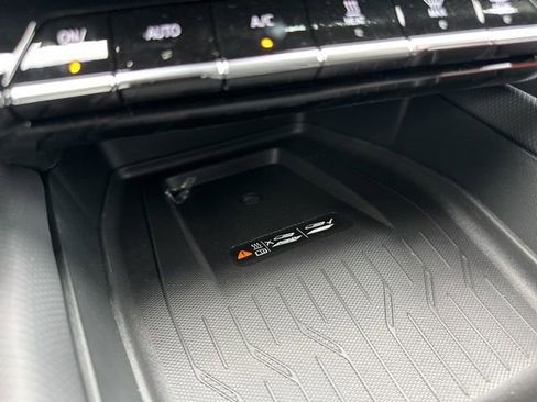 New 2026 Chevrolet Equinox EV RS image 29