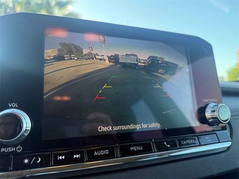 Used 2023 Mitsubishi Outlander ES image 17