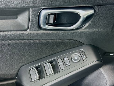 Used 2025 Honda Civic Sport image 17