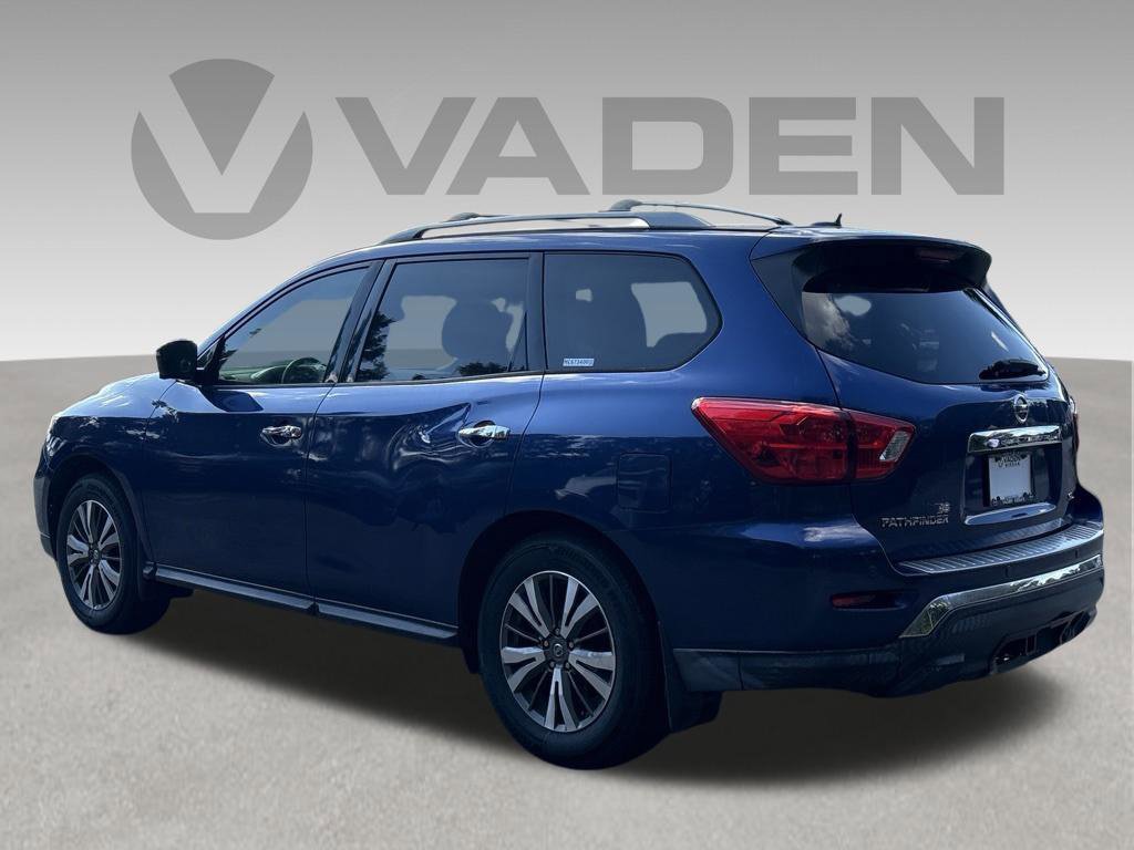 Used 2017 Nissan Pathfinder SL w/ SL Premium Package FWD image 6