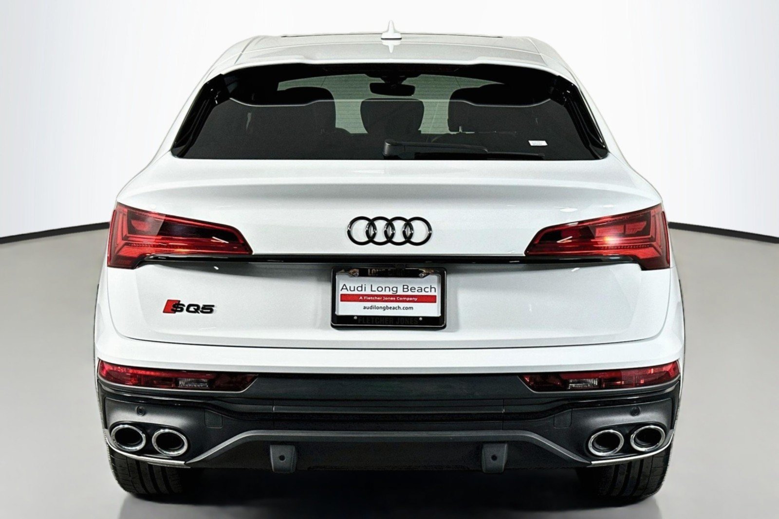 Used 2024 Audi SQ5 Prestige w/ Prestige Package AWD/4WD image 3