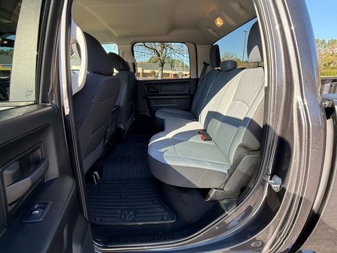 Used 2021 RAM 1500 Tradesman w/ Tradesman SXT Package image 13