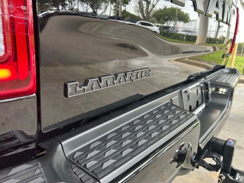 Used 2025 RAM 2500 Laramie AWD/4WD image 21
