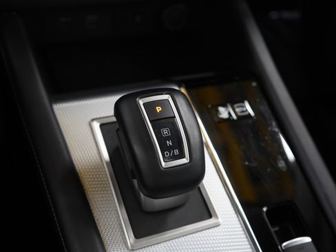 Used 2023 Mitsubishi Outlander SEL image 24