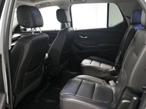 Used 2019 Chevrolet Traverse RS image 12