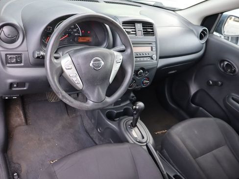 Used 2017 Nissan Versa S Plus FWD image 5