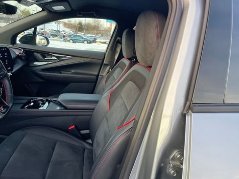 Used 2024 Chevrolet Blazer EV RS image 19