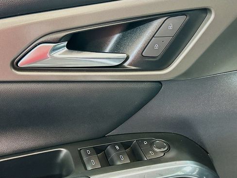 Used 2024 Chevrolet Traverse LT w/ LPO, Floor Liner Package FWD image 15