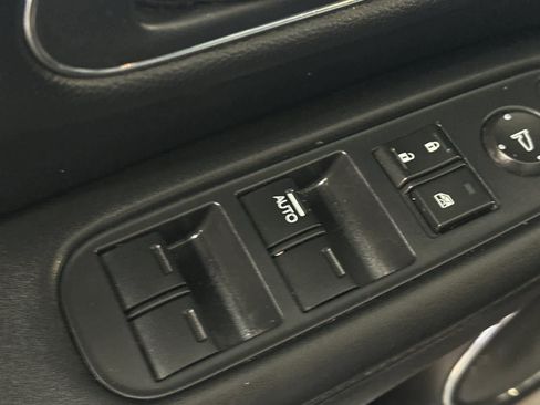 Used 2016 Honda HR-V EX-L image 14