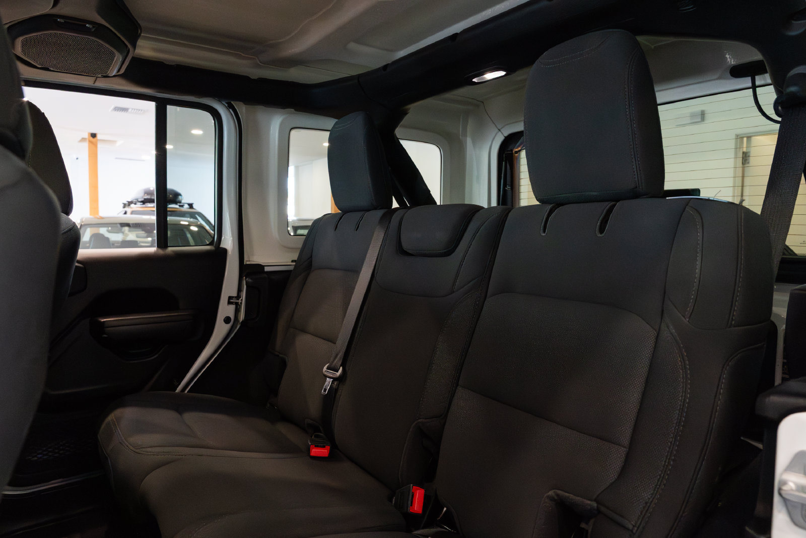 Used 2020 Jeep Wrangler Unlimited Sport S AWD/4WD image 18