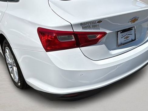 Used 2024 Chevrolet Malibu LT image 11