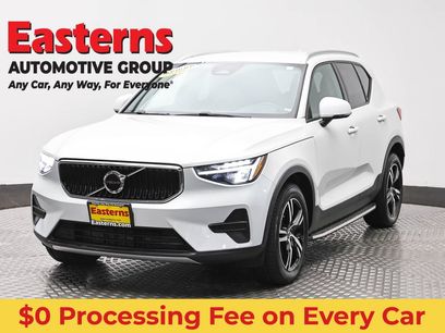 Used 2023 Volvo XC40 B5 Core