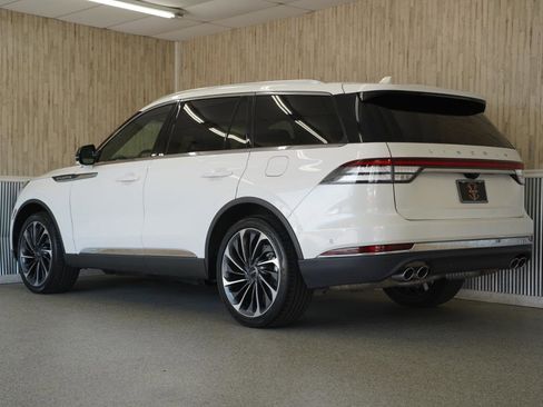 Used 2023 Lincoln Aviator Reserve w/ Equipment Group 201A image 7