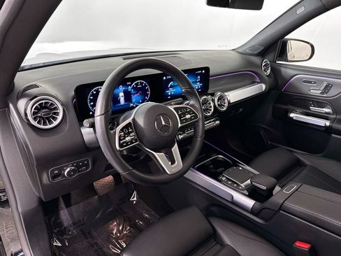 Certified 2023 Mercedes-Benz GLB 250 image 9