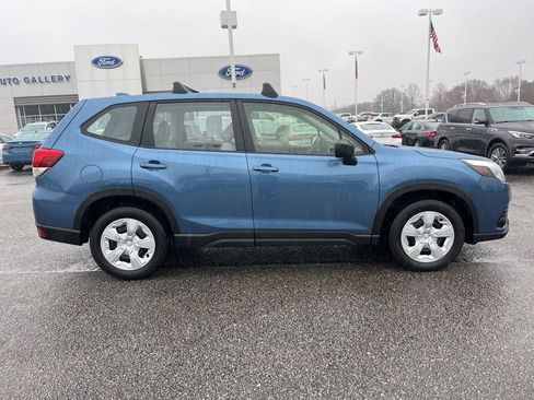 Used 2023 Subaru Forester image 4