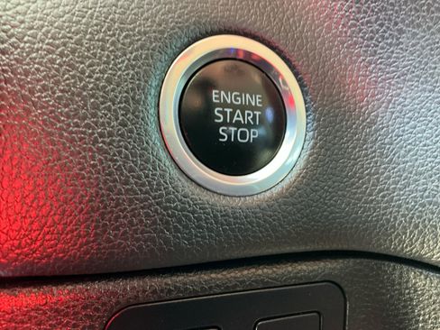 Used 2023 Toyota Tundra Limited image 24