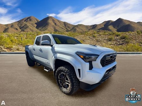 Used 2026 Toyota Tacoma TRD Sport w/ TRD Sport Premium Package AWD/4WD image 5