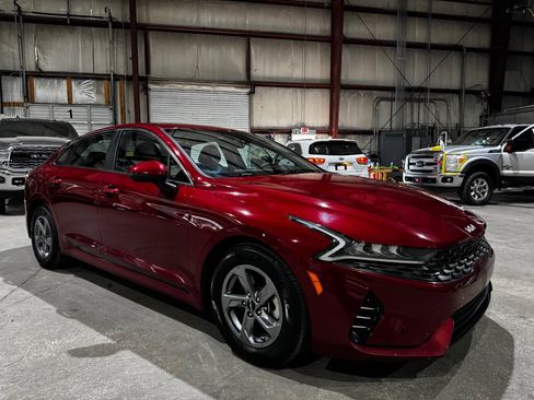 Used 2022 Kia K5 LXS image 2
