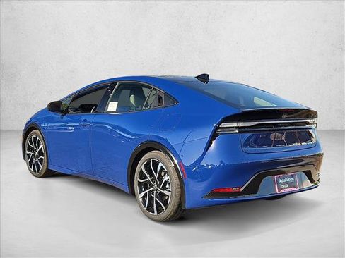 New 2026 Toyota Prius Plug-In Hybrid FWD image 9